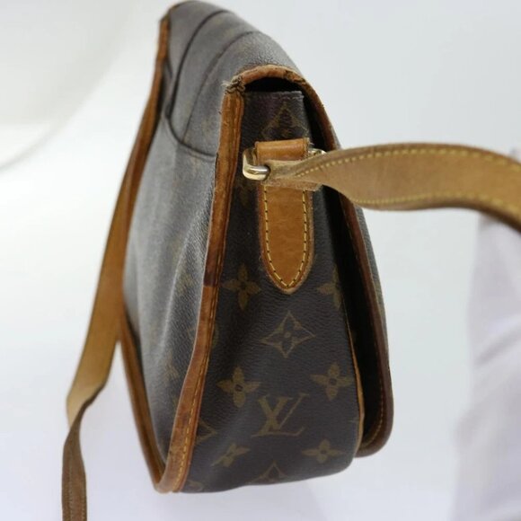 LOUIS VUITTON Monogram Menilmontant PM Shoulder Bag - Picture 4 of 15
